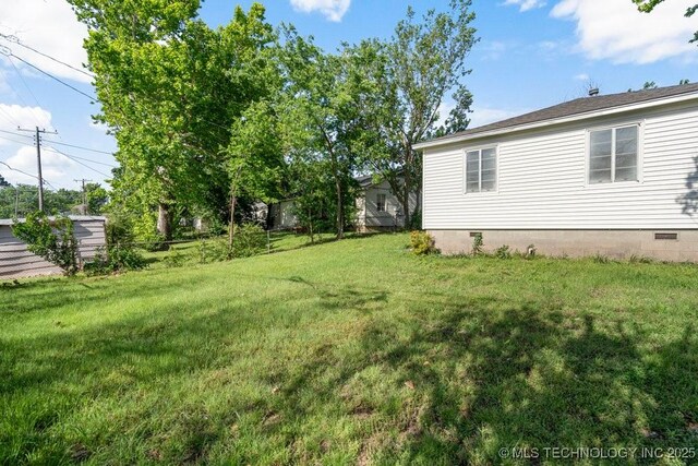 6210 E 17th St, Tulsa, OK 74112 - view of yard