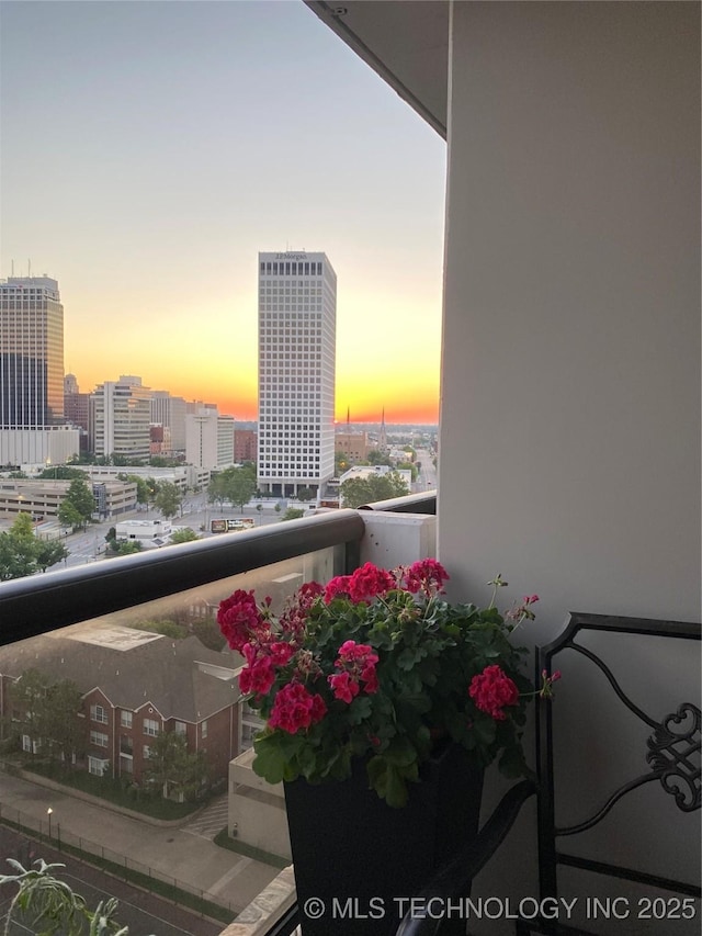 410 W 7th St Unit 1824, Tulsa, OK 74119 - balcony featuring a city view