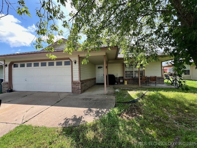 24922 S Heartwood Dr, Claremore, OK 74019 - photo 1