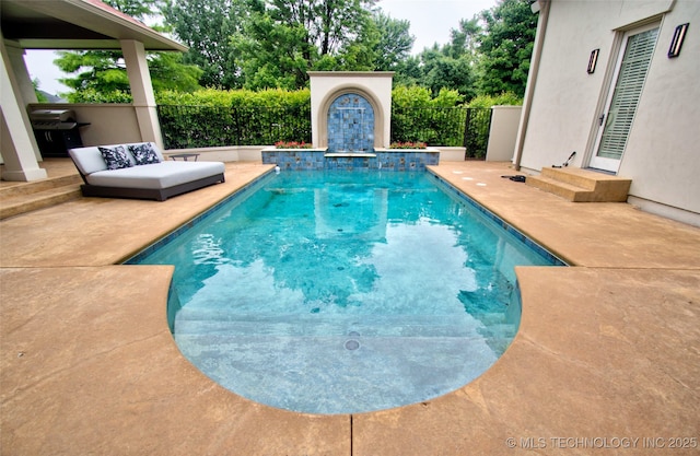 3704 River Bend Rd, Muskogee, OK 74403 - view of swimming pool featuring a patio and a grill