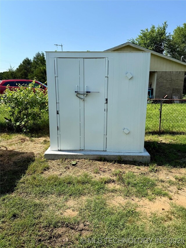 32807 S 250th Rd, Henryetta, OK 74437 - view of shed