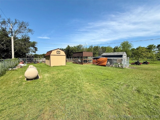 32807 S 250th Rd, Henryetta, OK 74437 - view of yard featuring exterior structure