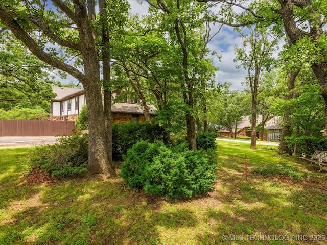 639 Oakridge Dr, Bartlesville, OK 74006 - view of yard