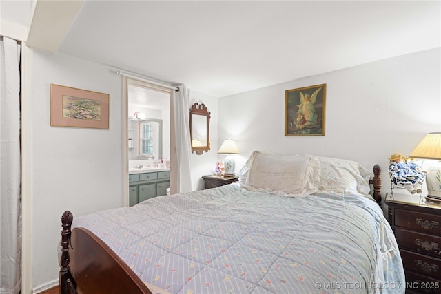 800 N Hwy 10, Gore, OK 74435 - bedroom with ensuite bath and a sink