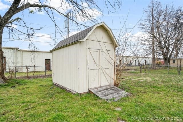 420 S Adair St, Pryor, OK 74361 - photo 24