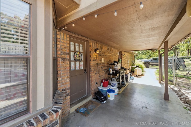 22547 S Dogwood Ct, Claremore, OK 74019 - porch featuring a carport