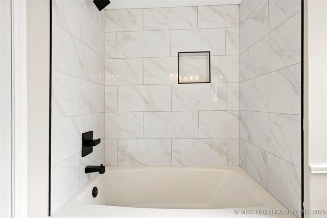 6722 S 72nd E Ave, Tulsa, OK 74133 - full bathroom featuring shower / tub combination