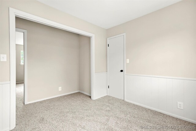 6722 S 72nd E Ave, Tulsa, OK 74133 - carpeted empty room featuring a wainscoted wall