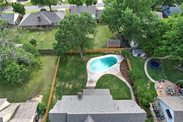 6722 S 72nd E Ave, Tulsa, OK 74133 - aerial view of property's location with a pool and nearby suburban area