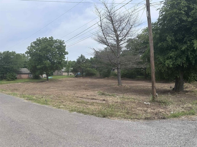 815 S Cherokee St, Locust Grove, OK 74352