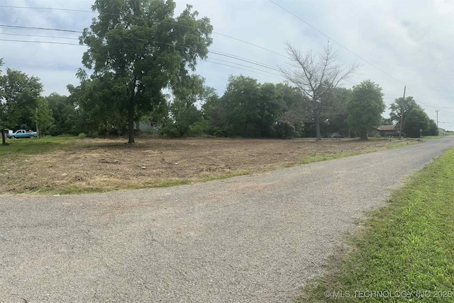 815 S Cherokee St, Locust Grove, OK 74352