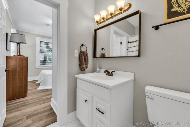 149 N Columbia Pl, Tulsa, OK 74110 - bathroom featuring vanity and ensuite bathroom