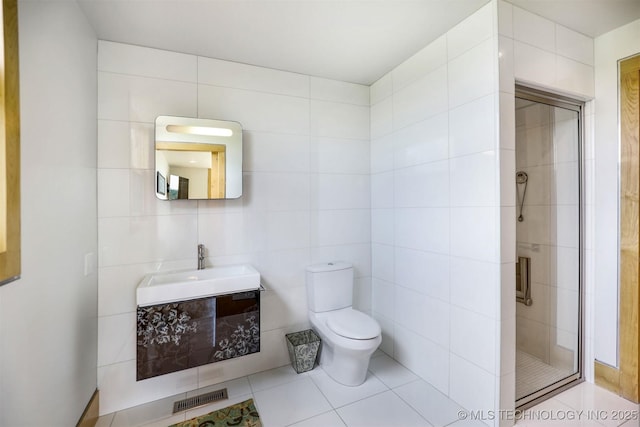 421403 E 1920th Rd, Antlers, OK 74523 - full bath with a shower stall, tile patterned flooring, and tile walls