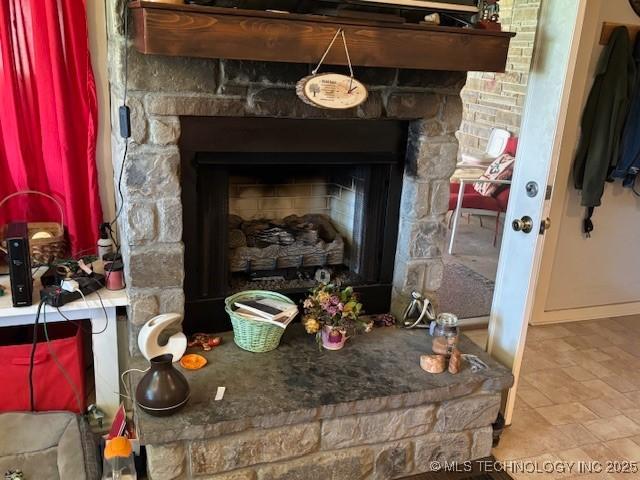 902 NE Rushwood Dr, Stigler, OK 74462 - detailed view of a stone fireplace
