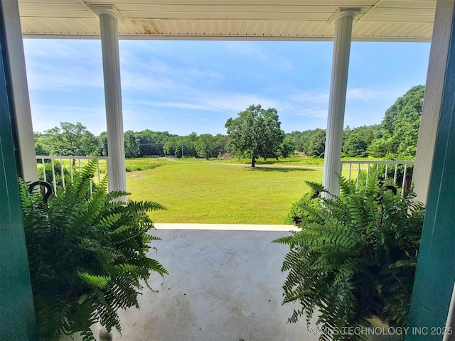 17978 W Stone Chapel Rd, Tahlequah, OK 74464 - view of green lawn