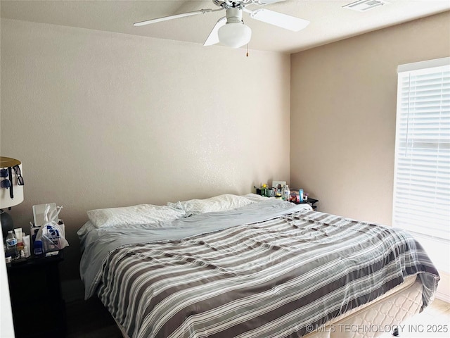 7936 S 72nd E Ave, Tulsa, OK 74133 - bedroom featuring a ceiling fan