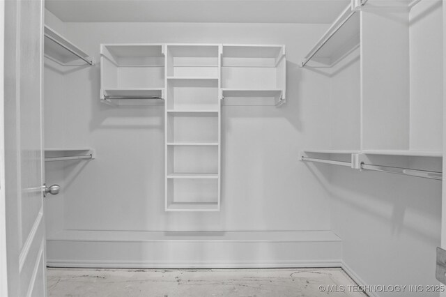 13124 N 133rd E Ave, Collinsville, OK 74021 - view of walk in closet