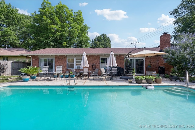 2536 E 57th St, Tulsa, OK 74105 - outdoor pool with a patio