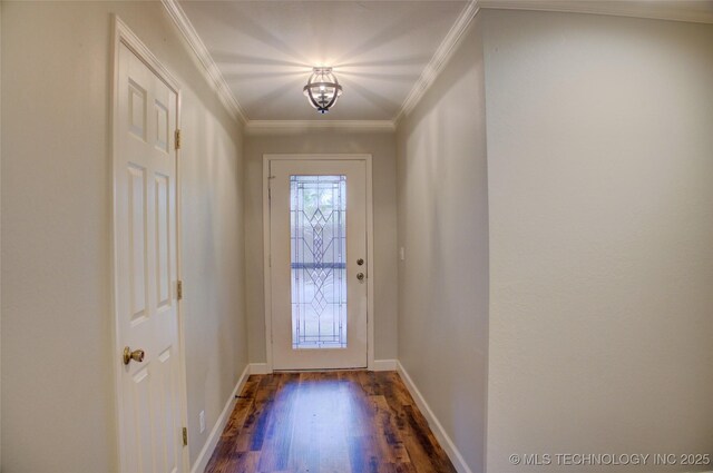 5512 S Columbia Ct, Tulsa, OK 74105 - entryway with dark wood-type flooring and crown molding
