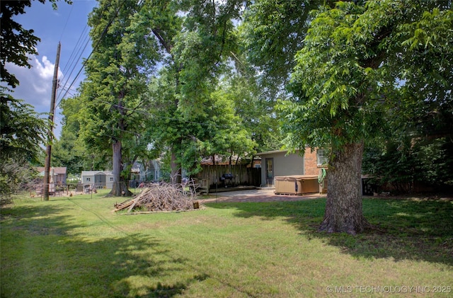 2328 S Delaware Ct, Tulsa, OK 74114 - view of yard with a hot tub