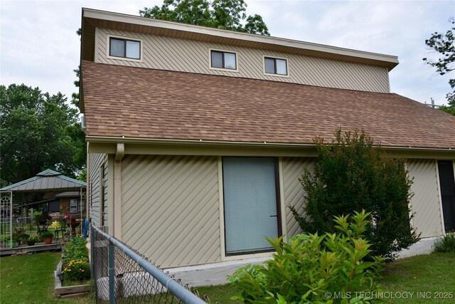1409 N 5th St, Henryetta, OK 74437