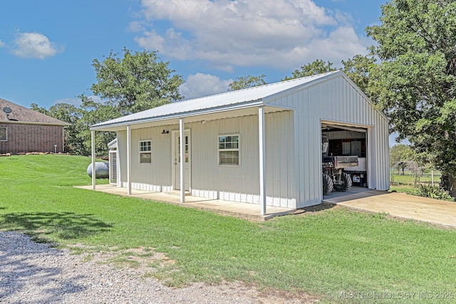 330 Loma Vista Ln, Skiatook, OK 74070 - view of outbuilding featuring driveway