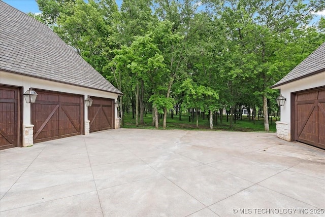 20565 E Clear Brook Rd, Owasso, OK 74055 - view of garage