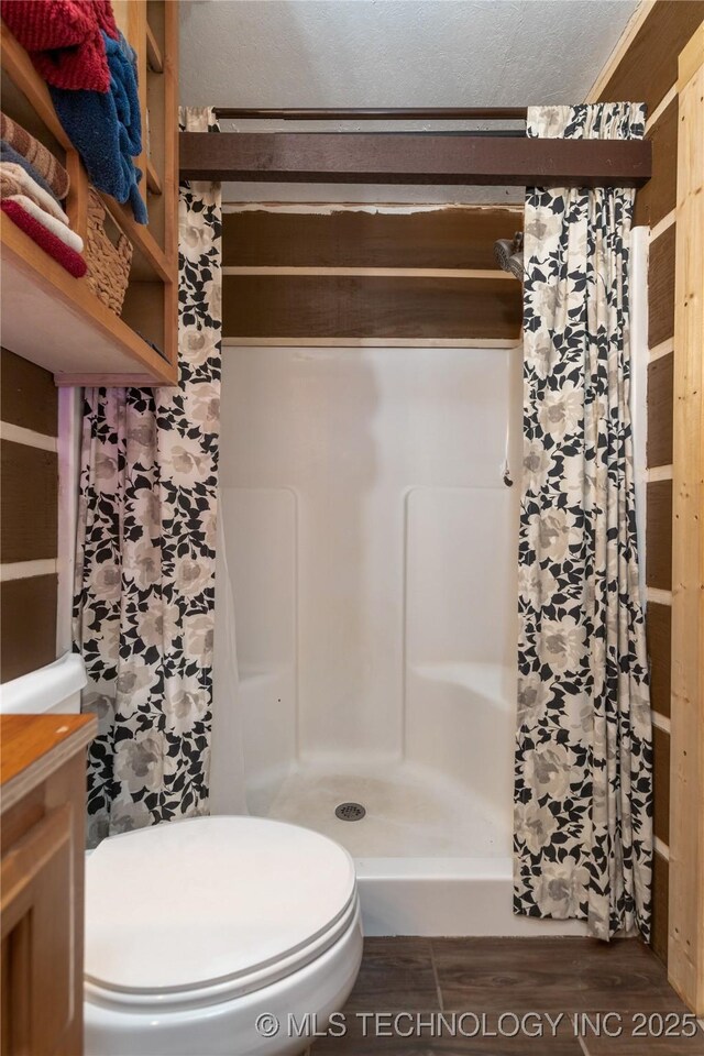 46367 County Road 553, Colcord, OK 74338 - full bathroom with a shower and toilet