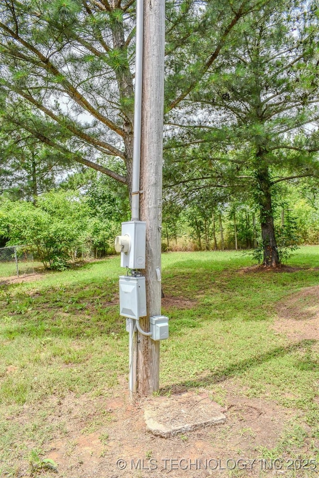 3180 E 2090th Rd, Hugo, OK 74743 - view of yard