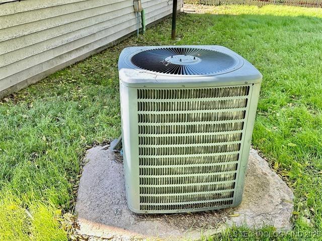 1305 7th Ave NW, Ardmore, OK 73401 - exterior view of a cooling unit
