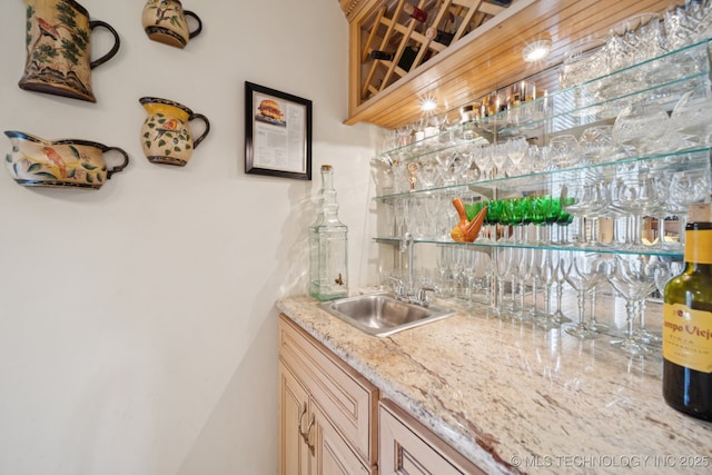 7721 E 101st Pl, Tulsa, OK 74133 - view of indoor wet bar