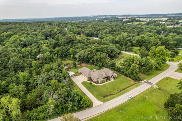 7380 Royalwood Way, Tulsa, OK 74131 - bird's eye view of a heavily wooded area