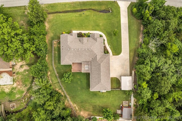 7380 Royalwood Way, Tulsa, OK 74131 - drone / aerial view