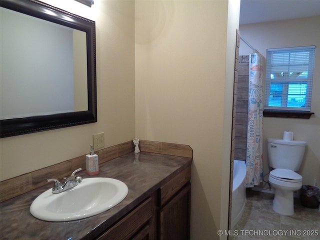 419124 E 1144th Rd, Checotah, OK 74426 - bathroom featuring vanity and shower / bath combo