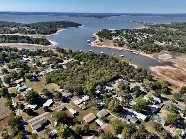 419124 E 1144th Rd, Checotah, OK 74426 - aerial view of property and surrounding area with a large body of water