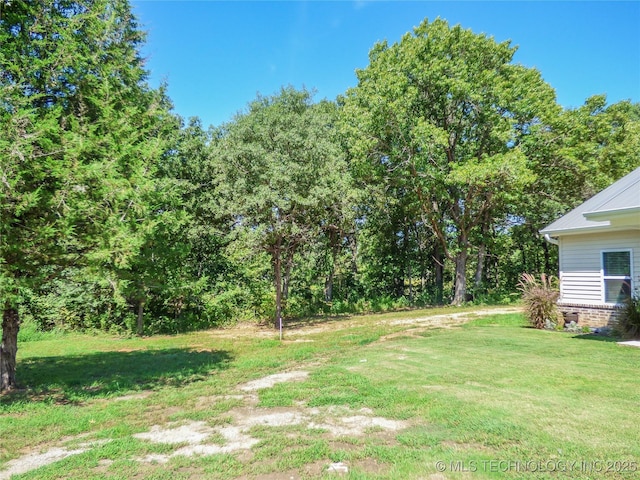 414467 E 1090th Rd, Checotah, OK 74426 - view of green lawn