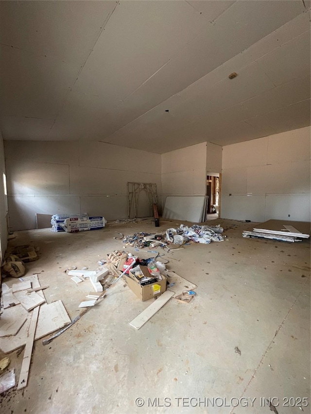 100 Myall Rd, Lone Grove, OK 73443