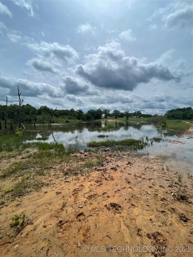 100 Myall Rd, Lone Grove, OK 73443