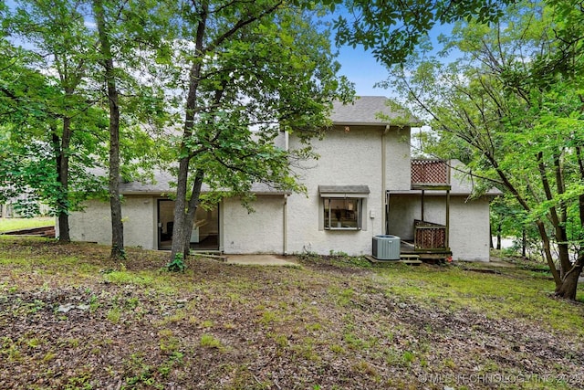2012 N Santa Fe Ave, Tulsa, OK 74127 - back of property featuring stucco siding