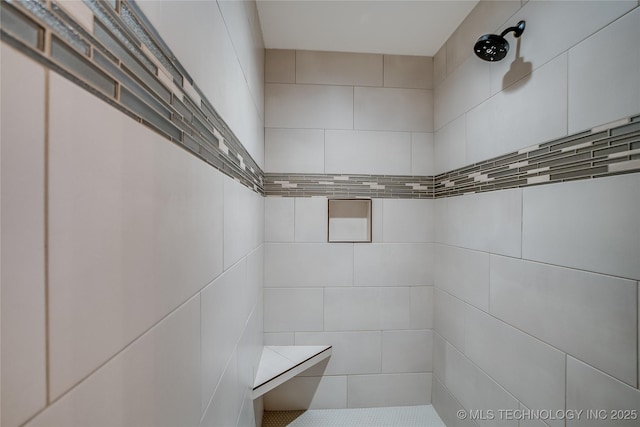 6904 E 86th Pl N, Owasso, OK 74055 - bathroom featuring a tile shower