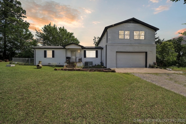 36516 Cramer Rd N, Mannford, OK 74044 - view of front facade with dirt driveway and a garage