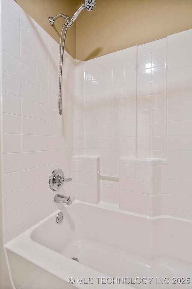 9929 S 85th E Ave, Tulsa, OK 74133 - full bath featuring washtub / shower combination