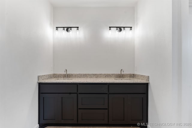 108 Michael, Calera, OK 74730 - bathroom with double vanity