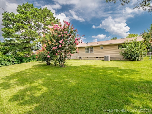 1508 E Seminole Ave, Mcalester, OK 74501 - view of green lawn