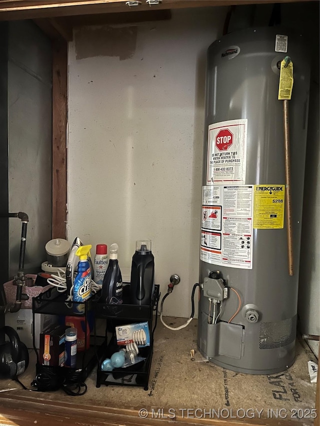 1203 NW 5th St, Stigler, OK 74462 - utility room featuring gas water heater