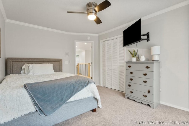 9703 S 100th E Ave, Tulsa, OK 74133 - bedroom featuring crown molding, light carpet, a closet, and a ceiling fan