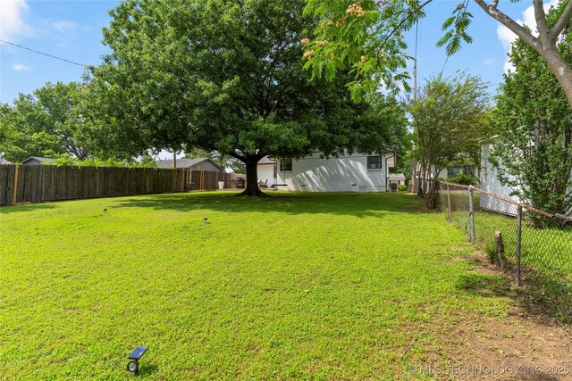 5914 E 26th St, Tulsa, OK 74114 - view of fenced backyard