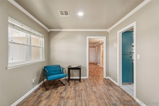 810 N 3rd St, Jenks, OK 74037 - unfurnished room featuring ornamental molding, wood finished floors, and recessed lighting