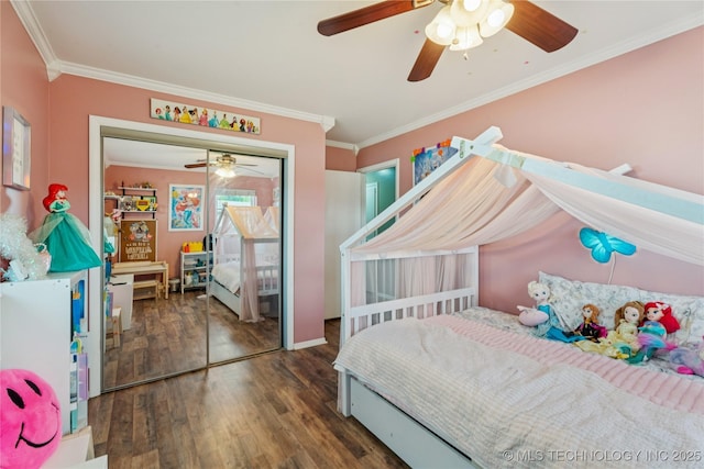 810 N 3rd St, Jenks, OK 74037 - bedroom with wood finished floors, ornamental molding, a closet, and a ceiling fan