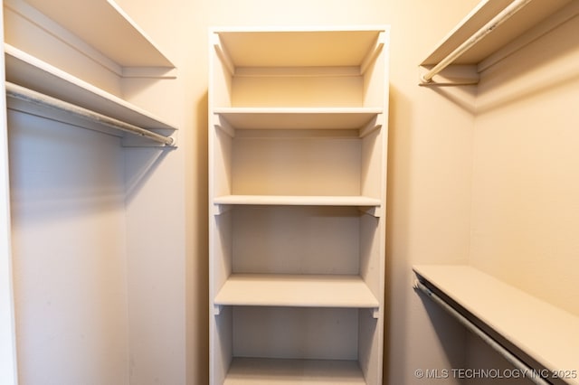 18312 E 46th St, Tulsa, OK 74134 - view of spacious closet